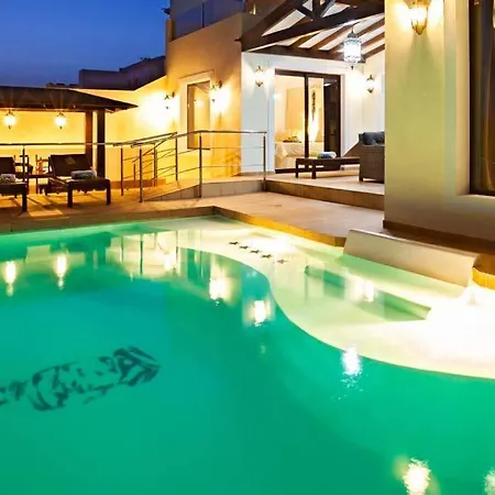 In Playa Blanca Sleeps 10 With Pool Air Con And Wifi Willa *