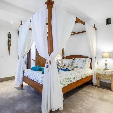 Willa In Playa Blanca Sleeps 10 With Pool Air Con And Wifi Playa Blanca (Lanzarote)