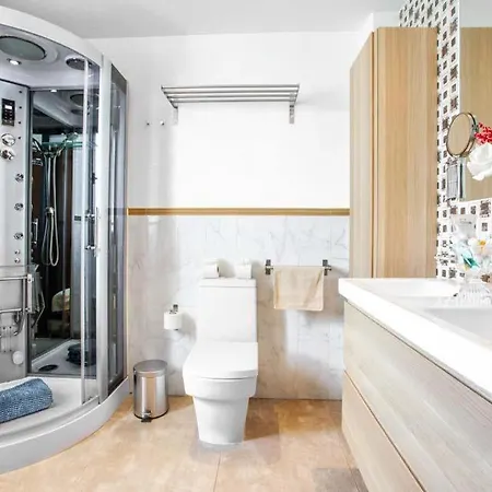 In Playa Blanca Sleeps 10 With Pool Air Con And Wifi